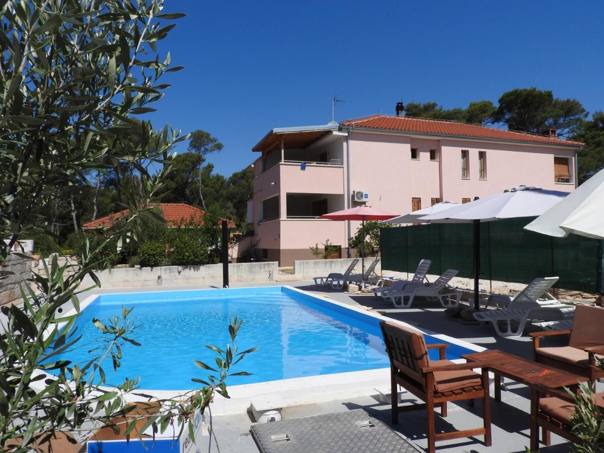 Villa Daria Pakostane Exterior photo