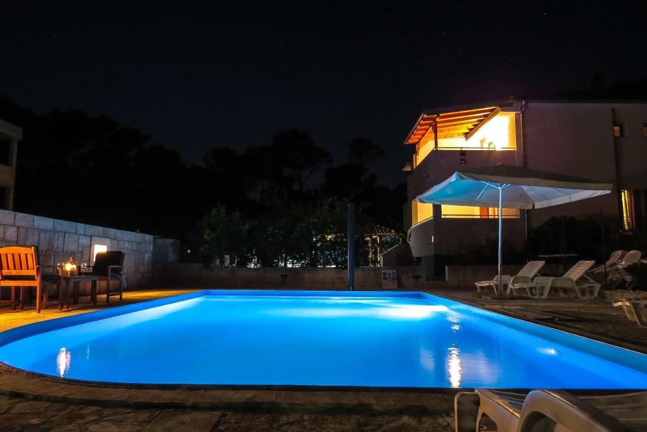 Villa Daria Pakostane Exterior photo
