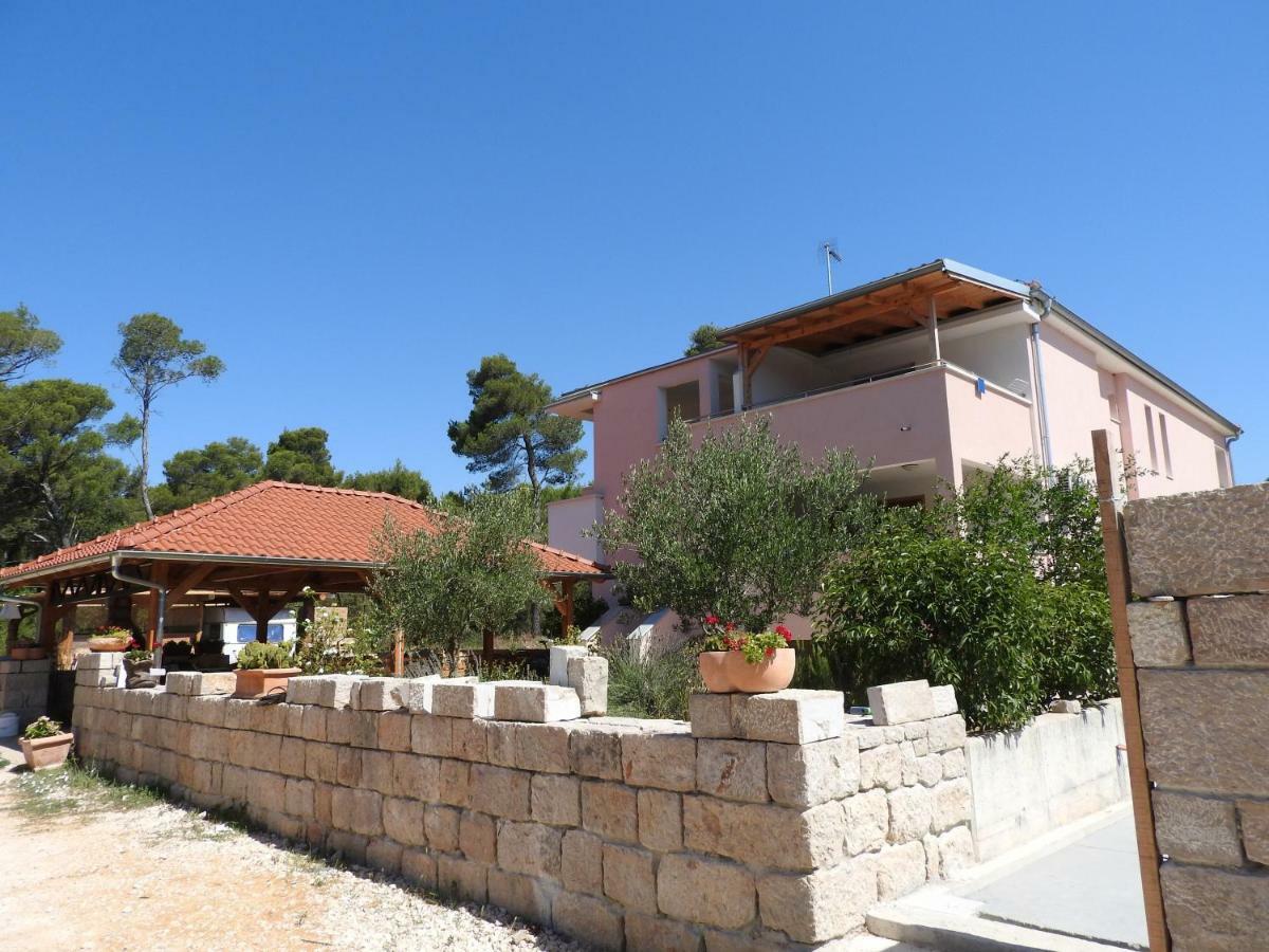 Villa Daria Pakostane Exterior photo
